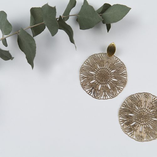 "Sonnenblume" aus edlem Metall in Gold