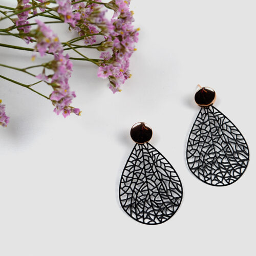 "Leaves" aus edlem Metall in Schwarz