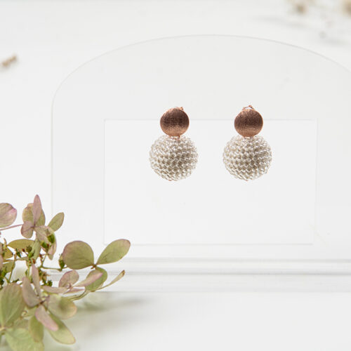 "Beeren" aus Glasperlen in Champagner