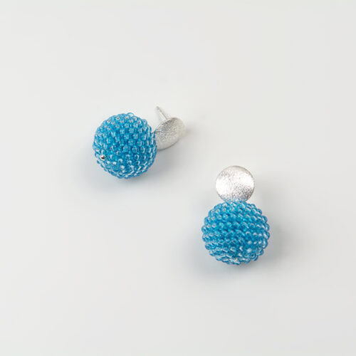 "Beeren" aus Glasperlen in Meeresblau