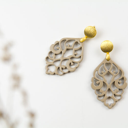 "Flieder" in Beige