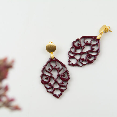 "Flieder" in Weinrot