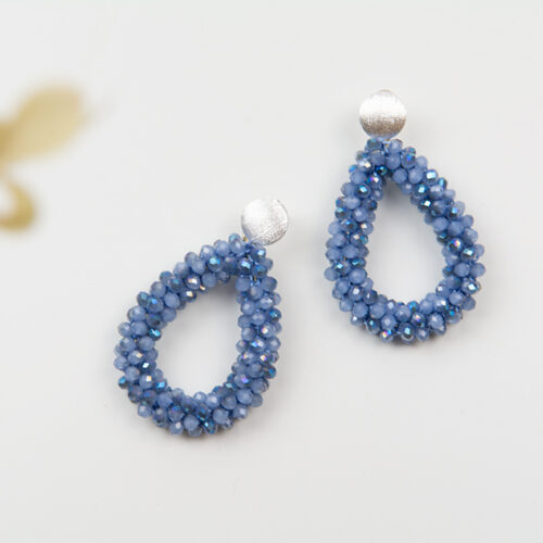 "Creolen" aus Perlen in Blau